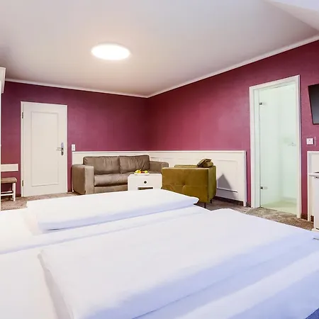 - Restaurant Erich Roediger Hotell 3*