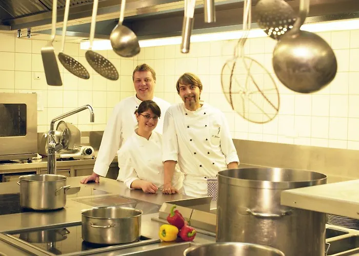 - Restaurant Erich Roediger Hotel 3*